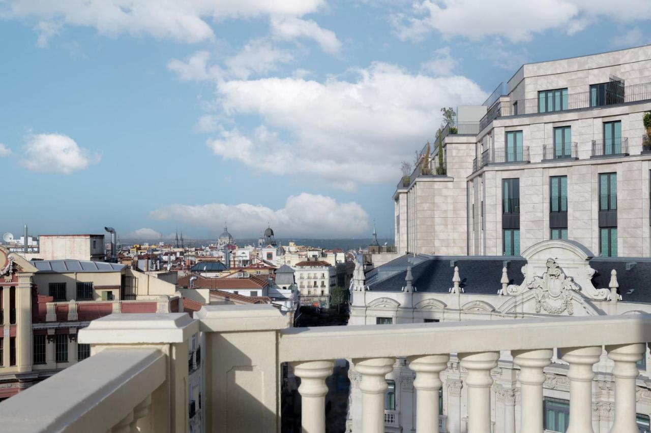 Jw Marriott Hotel Madrid Exterior foto