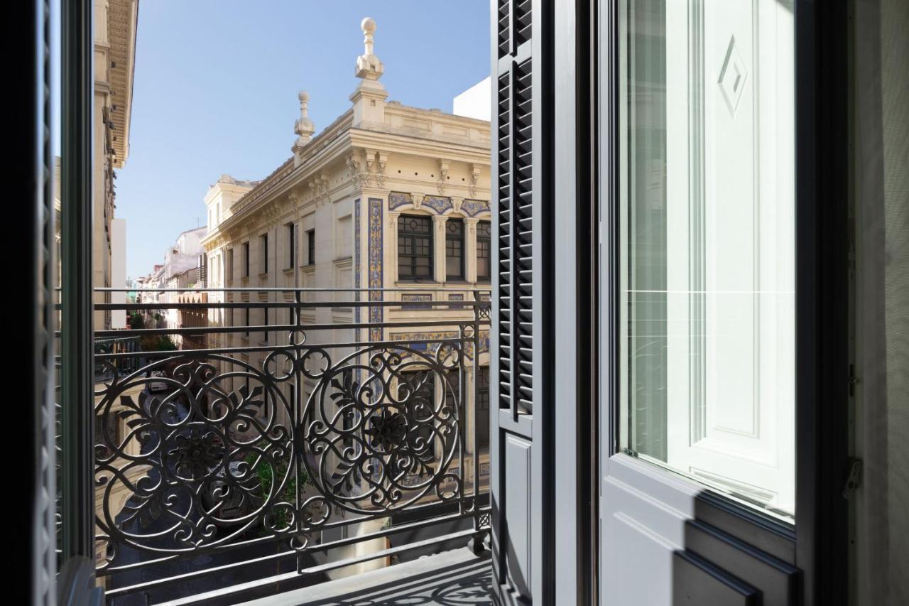 Jw Marriott Hotel Madrid Exterior foto